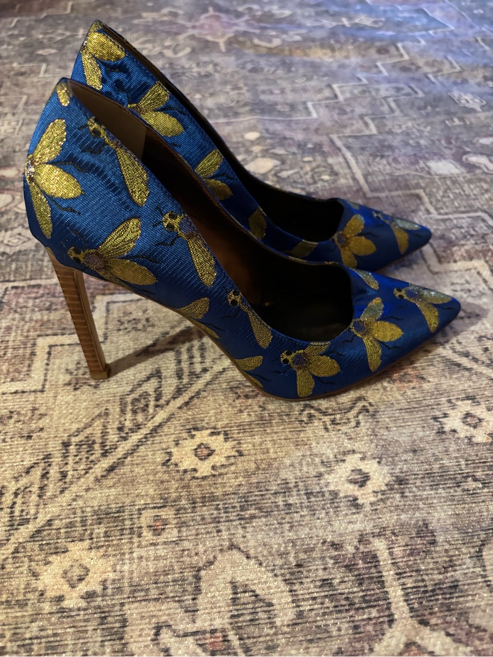 Nine West Royal Blue and Gold Embroidered Pointed Toe Pumps size 7 - Picture 4 of 7
